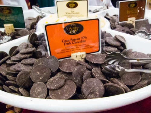 Food Network ex-starlet Paula Deen would hate this dark chocolate from El Rey, but she's racist.