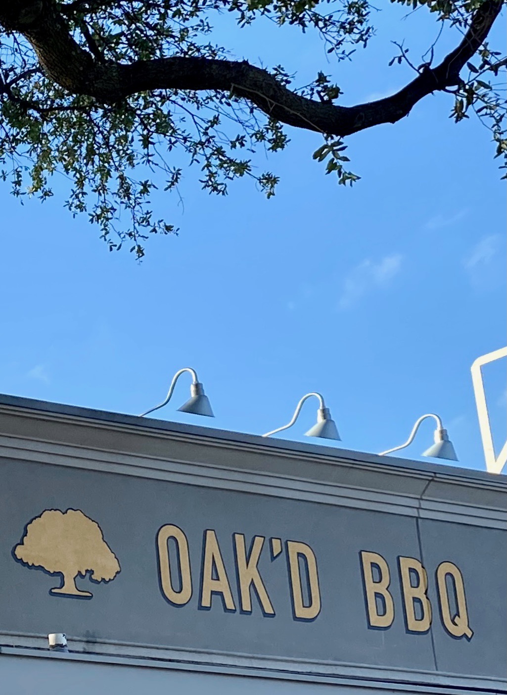 Oak'd BBQ opens today, bringing good BBQ to Dallas' core