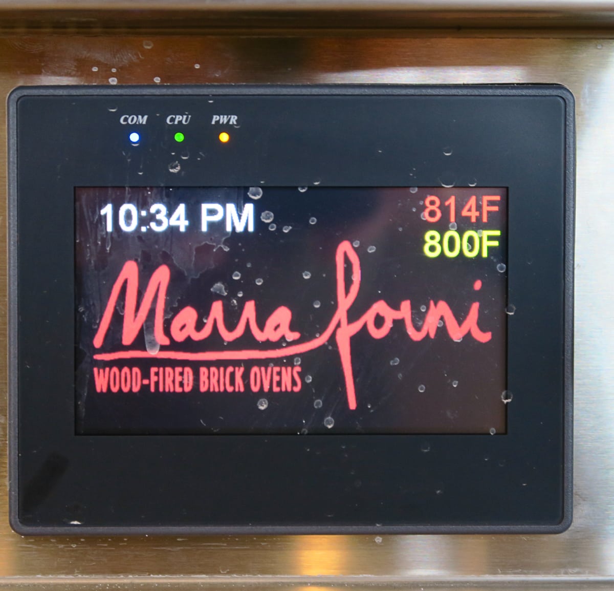 persona-pizza-by-michael-hiller-4
